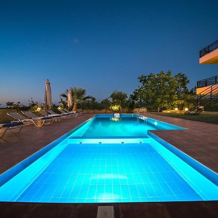 Villas Louloudaki Loutra 外观 照片