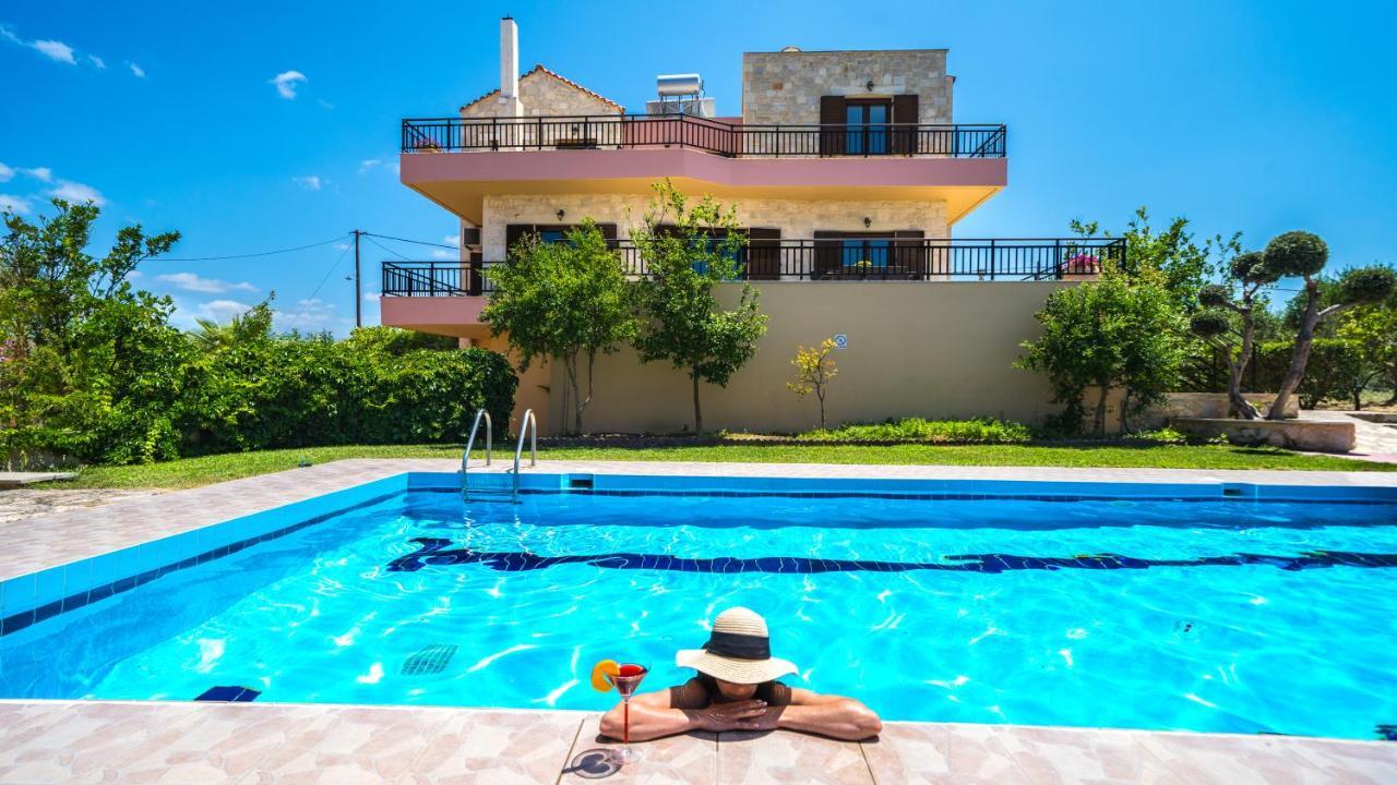 Villas Louloudaki Loutra 外观 照片