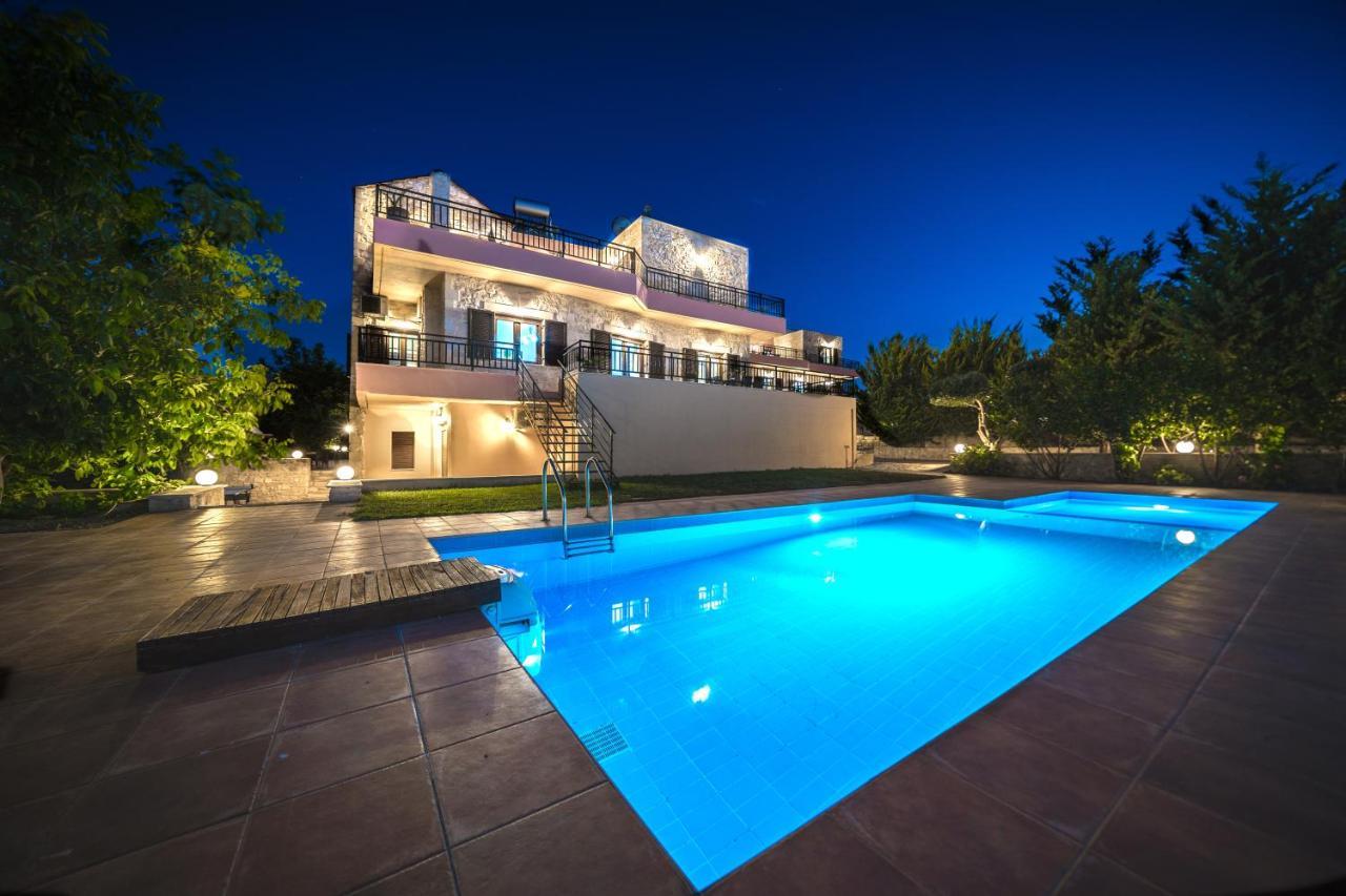 Villas Louloudaki Loutra 外观 照片
