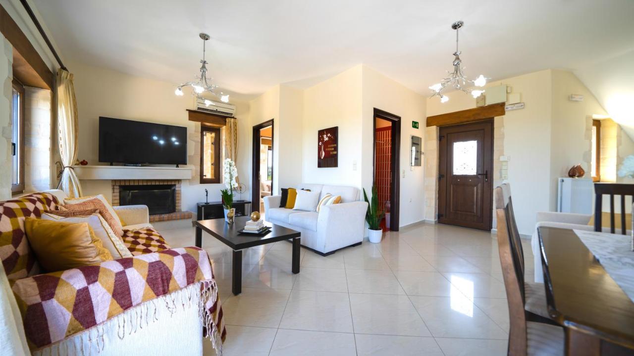 Villas Louloudaki Loutra 外观 照片