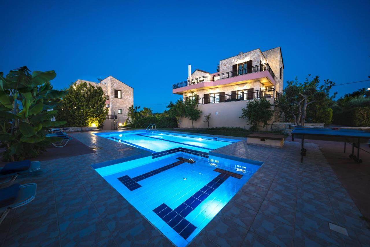 Villas Louloudaki Loutra 外观 照片