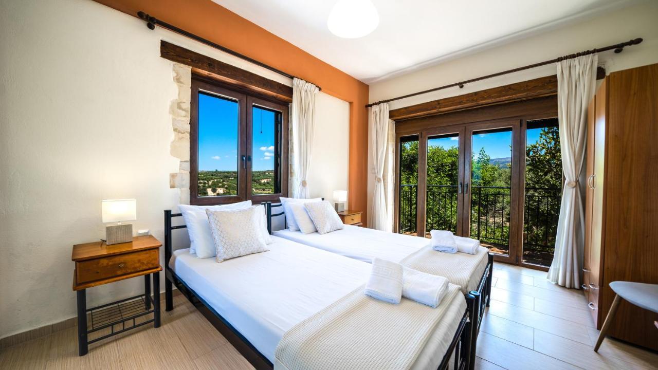 Villas Louloudaki Loutra 外观 照片