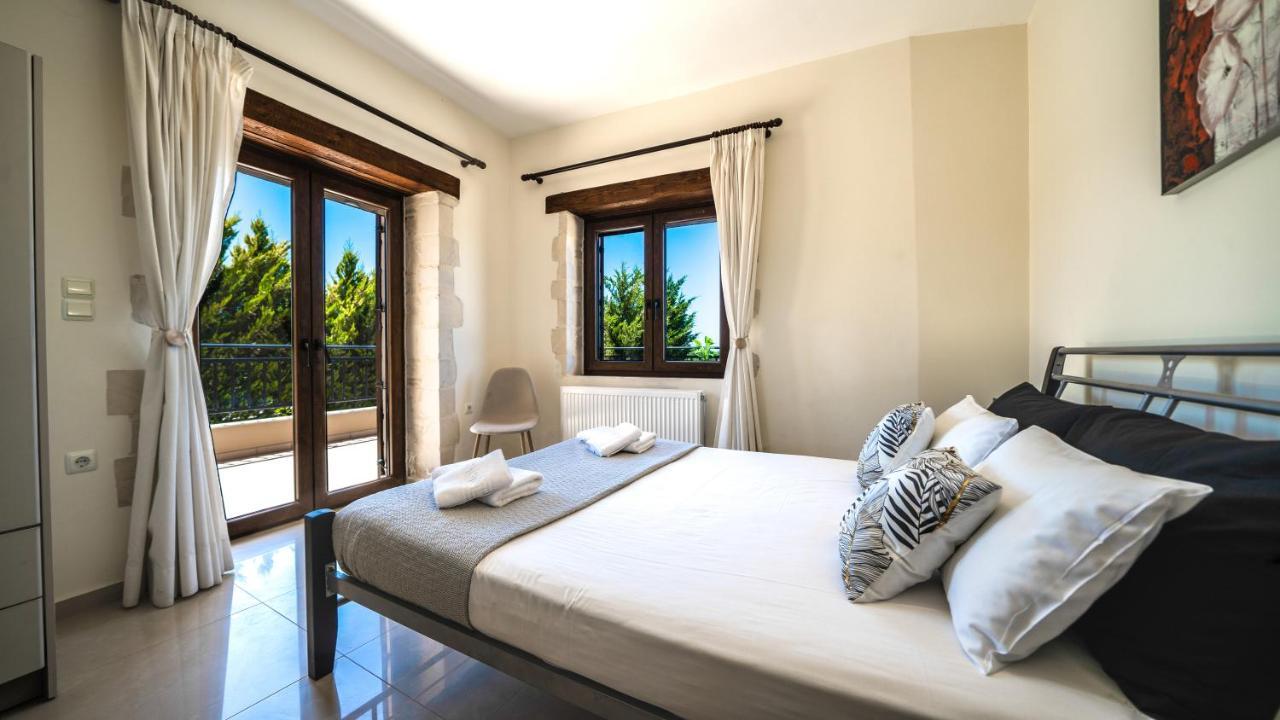 Villas Louloudaki Loutra 外观 照片