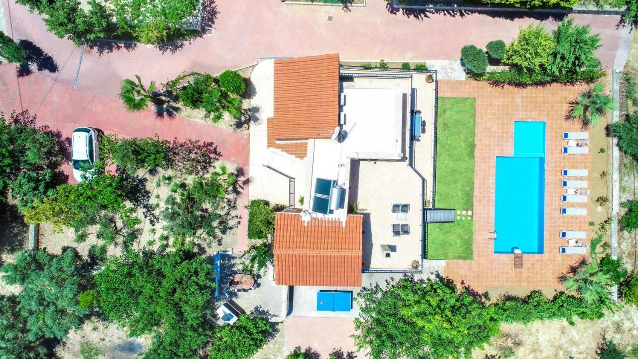 Villas Louloudaki Loutra 外观 照片